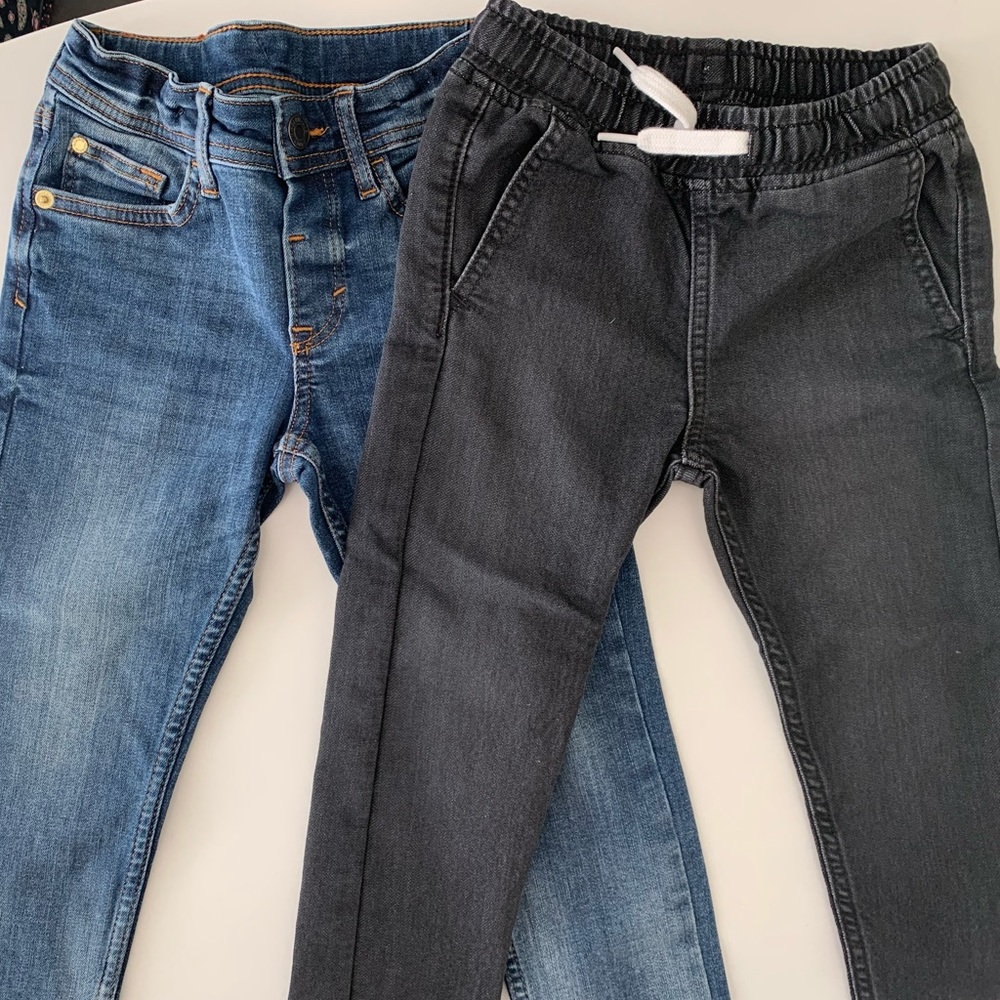 NWOT H&M 4T jeans - 2 pairs